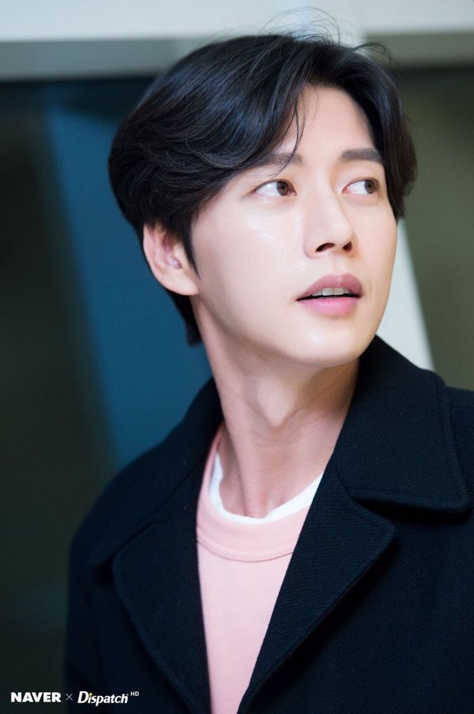 ffarliani's tweet photo. Park Hae Jin, 36 https://t.co/m8SG2FYbjE