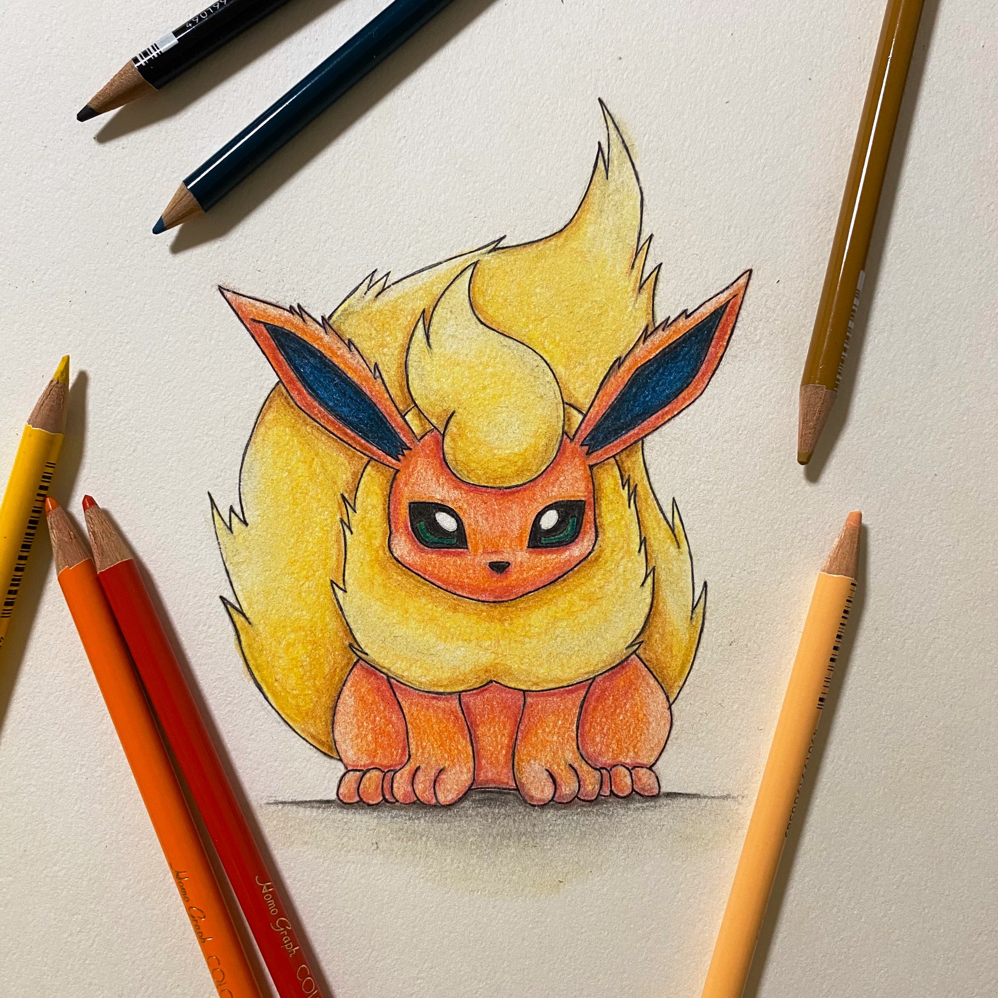 オクダイラユウユウ チョークアーティスト 息抜きにポケモンを描いてみました ブースター好き 私なりに可愛くデフォルメしました ブースター ポケモン イラスト 色鉛筆 ポケモンと生活 T Co Iefw8q3elm Twitter