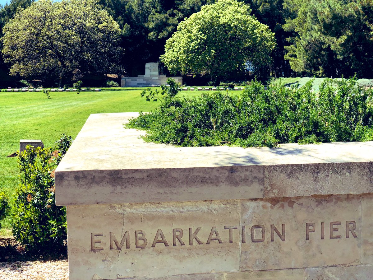 bnbgundogan's tweet photo. @CWGC #EmbarkationPierCemetery #Anzac #Gallipoli welldone #SuvlaTeam ๐๐ #Gallipoliboys https://t.co/24wv87FM9D