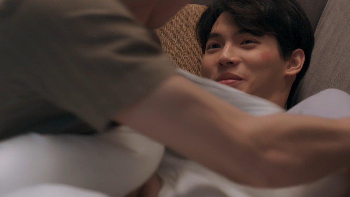 youandjun's tweet photo. โทรเรียกรถพยาบาล !!! ฉันกำลังจะตาย !!!!!!!!!!
#คั่นกูEP9 https://t.co/zLpL1QRWnc
