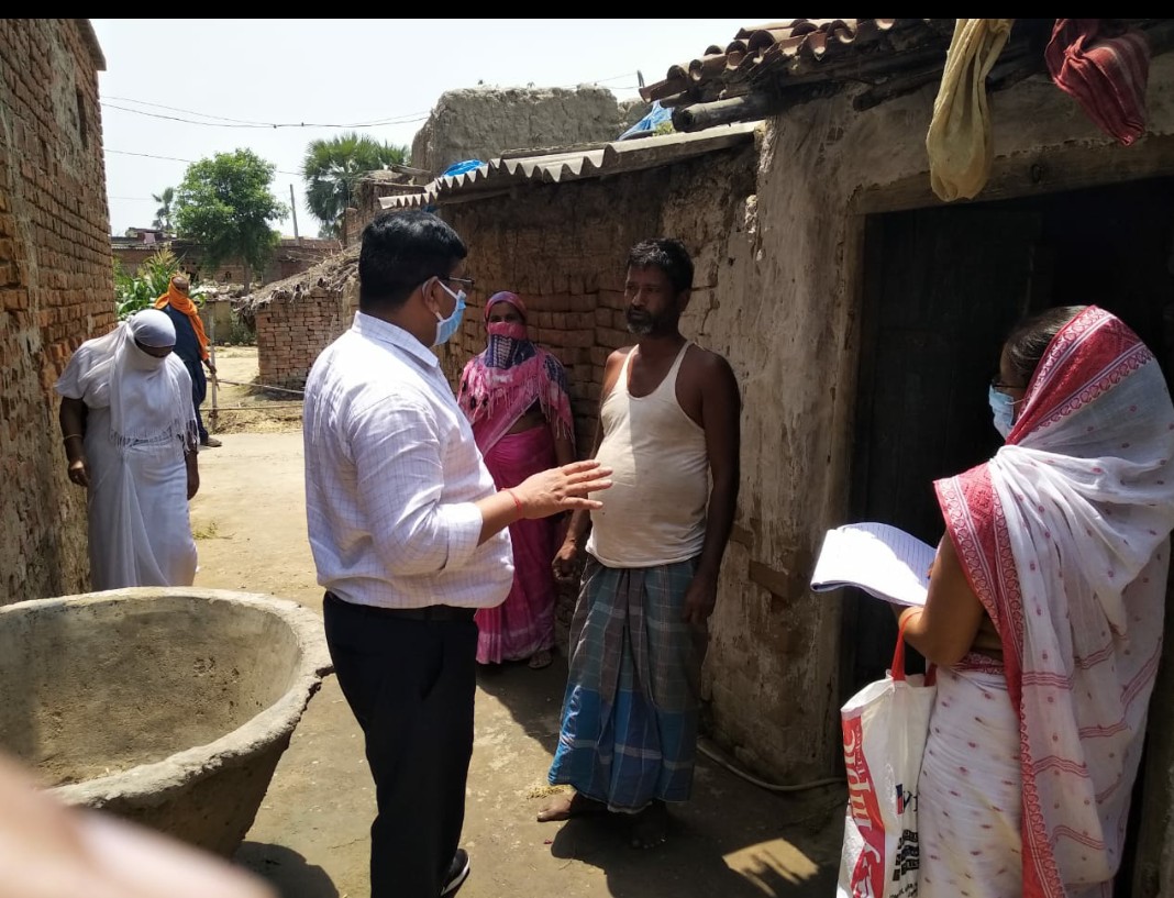 ekangersarai's tweet photo. Corona warriors.. house to house screening in Nalanda . https://t.co/xFjNeg4CdY