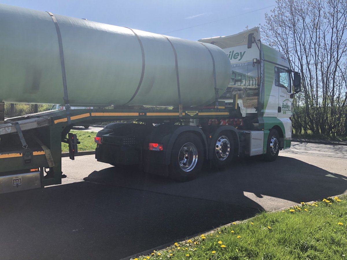 EBEquipmentLtd's tweet photo. Custom 18000-litre Transit Tanks manufactured for Bailey Trailers. Collected this week.
#agriculture #transittanks #transporttank #MANTrucks #custommanufacturing #fibreglasstank #storagetanks https://t.co/mB8ZS4Vx8e