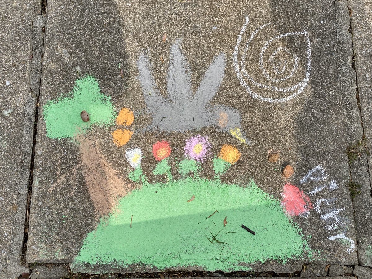 primarilypnguin's tweet photo. Completing his kindergarten writing prompt outside! @MeadeHgtsAACPS @AACountySchools #AACPSAwesome #mightymeade #homeschoolflexibleseating https://t.co/ashlnKe3VO