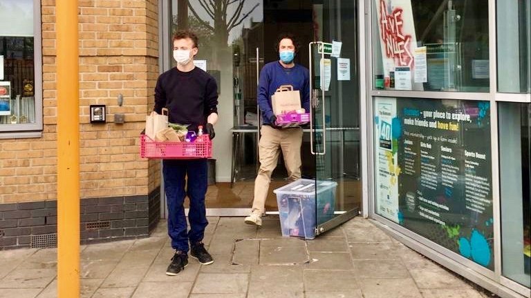 AvesYouth79's tweet photo. Today we hit 1000 hot lunches delivered! One small step for volunteer Steve - one giant leap for solidarity in W10! Thanks to the 30+neighbours, businesses, suppliers and funders making this happen.
@QPCouncil @WestminsterFdn @ChefsinSchools
@felixprojectuk @CityHarvest_LDN https://t.co/KEtlXfCv0V