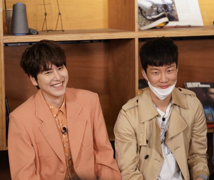 Ibreathedhoes's tweet photo. They know we want Seunghoon and Kyuhyun they know they both stole most of the airtime beefing aksjjs https://t.co/UnilBVRfp4