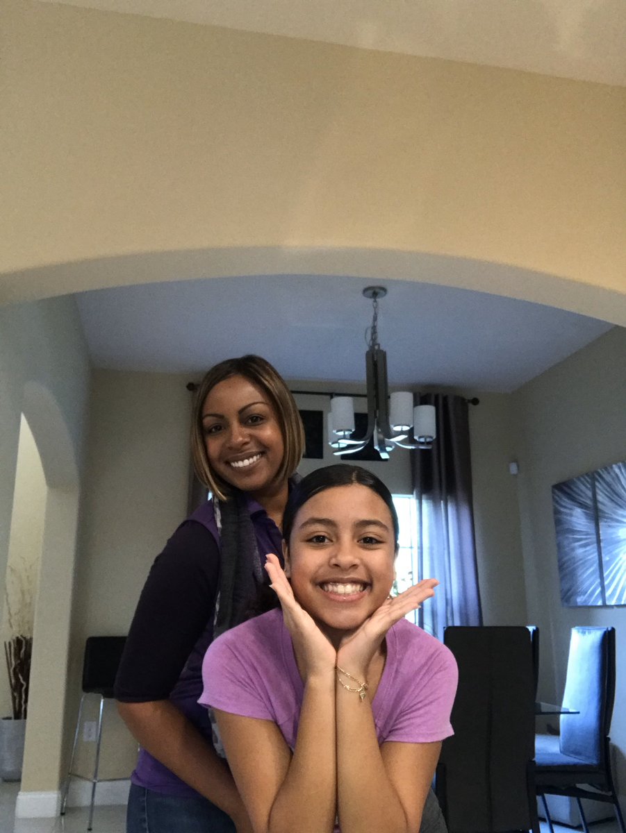 DHSHappenings's tweet photo. Wolves out early and supporting Military kids! #Dhswolves #purpleup https://t.co/XV1PtmCTNd