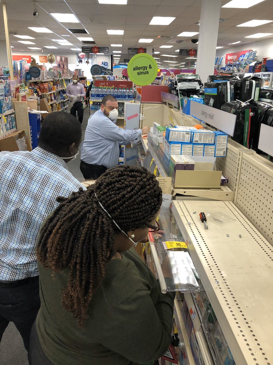 jcoca6's tweet photo. During these times it’s important we work in collaboration to drive results!!! Great day out in region 8 delivering on our commitment to drive great shrink results! #teamwork #R8isGr8 https://t.co/cT4cecFYsu