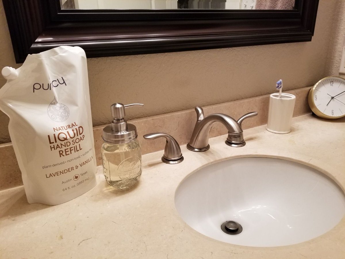 GlenroyInc's tweet photo. According to the CDC, handwashing can help prevent 1 in 5 respiratory illnesses and 1 in 3 diarrheal illnesses. #KeepHandsClean #ProtectingProductsThatProtectPeople #Puracy #DoYouKnowGlenroy https://t.co/3OgWZjCTJF
