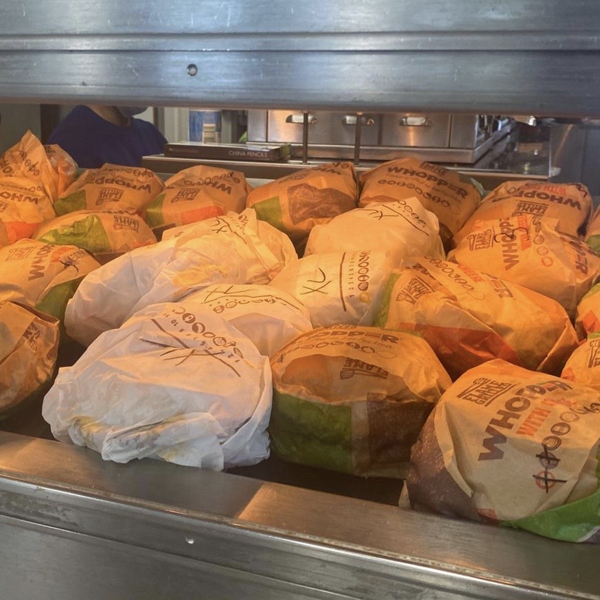 BurgerKingUK's tweet photo. We’re reopening four stores in Bristol, Swindon and Coventry for delivery only and we’ll be donating 1000 meals a week to the amazing NHS staff who are working on the frontline right now. We can't thank them enough for their hard work ❤️👑 https://t.co/YjqEHv42Qw