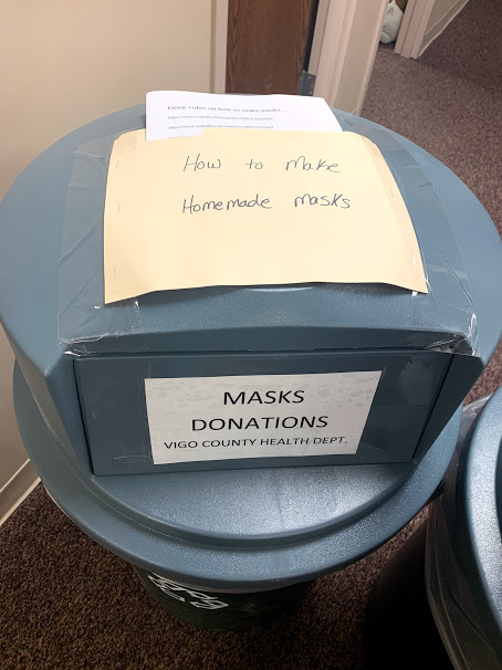 ATTENTION: Mask Makers! We have teamed up with Kroger (North), Kroger (Wabash), Kroger (South), West Vigo IGA, and Baesler’s to collect mask. Look for these bins at the entrance of each store. Each bin has instruction sheets provided at the top for those who need them.