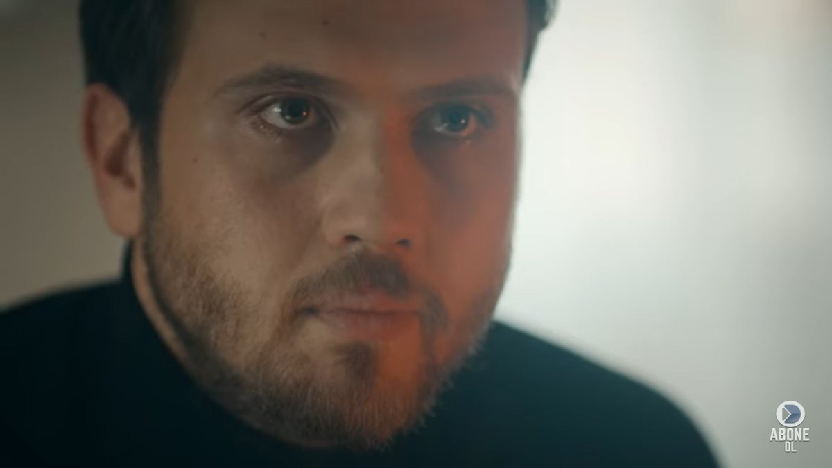 Lets go back To yamac inner struggle,after vartulo come back,y thought that his death is near because v said To y there is no forgivness,y believed that v Will not spare him,so he decided To do his last attack before death,he defied cagatay by burning his goods  #cukur  #EfYam ++