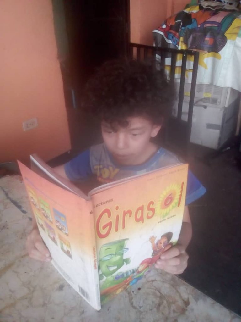 escramirezchaco's tweet photo. #17Abr #LaEscuelaSigueEnCasa #IIIMomento Alumnos de 4to grado plan de lectura. #QuedateEnCasa #LaEscuelaEnCasa @GobiernoTachira @DireDucacionGDT @laidygomezf @mediluis @arriechezorbel https://t.co/C0zovh2FUr