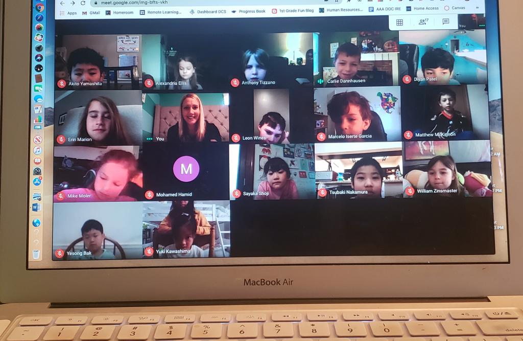 Mrs_Buzzard's tweet photo. So thankful for technology that allows us to share about our favorite part of learning from this week. I miss these sweet faces and voices so much!  @ireDCSD https://t.co/6lEtC4Rgzl