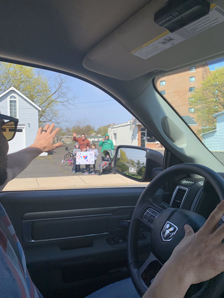 HHSTEM_JPerry's tweet photo. What’s wonderful scene today! We were able to wave, honk, and yell hi to our @CBHLC superhero students today. It was incredible. #hatterpride #cbhlc #StrongerTogether #superheroparade https://t.co/WXB916MSGU