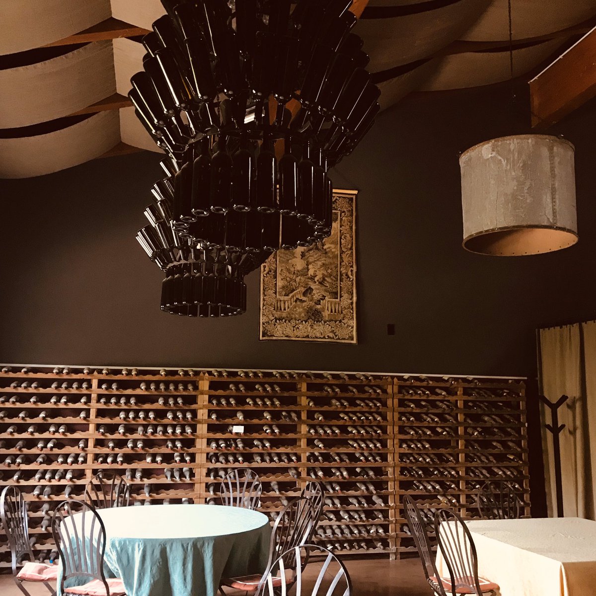 rizzardiwines's tweet photo. #allquiet #here #weekswork #done #timeforhome looking forward to #summer to a full #tastingroom to #welcomingback #guests to #busier #times #madeintaly #italianwine #valpolicella #bardolino #soave #amarone #estategrown #familyowned #guerrieririzzardi #staysafe #drinkgreatwine https://t.co/4BR81GojSR