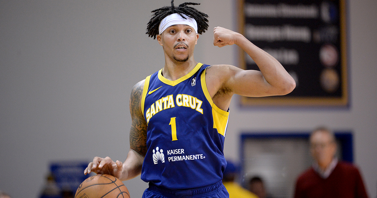 GLeagueWarriors's tweet photo. Throwin' it back! #SeaDubsAlum @Dami0nLee 🔥🔥🔥 https://t.co/B04GdrcLEf