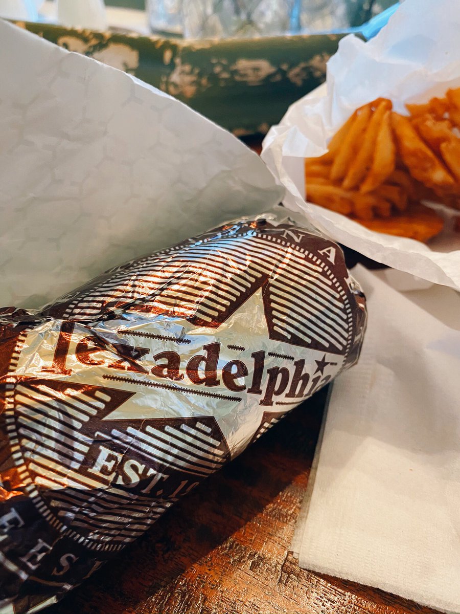 Turkey wrap from the comfort of your couch! Call us to place your to-go order or use Door Dash for delivery! 

#tdelphtogo #okccurbside #okcdoordash