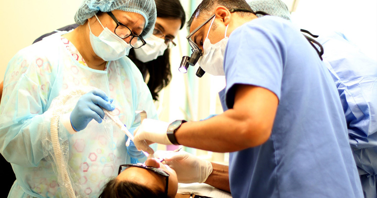 denmatdental's tweet photo. Azeem Sheikh, BS, DDS shares why it is important to treat patients like someone you love. Read this great article on Dr. Sheikh: https://t.co/nnIcWryaI1 #IKnowDenMat #DenMat https://t.co/ayYqtEc9Gw
