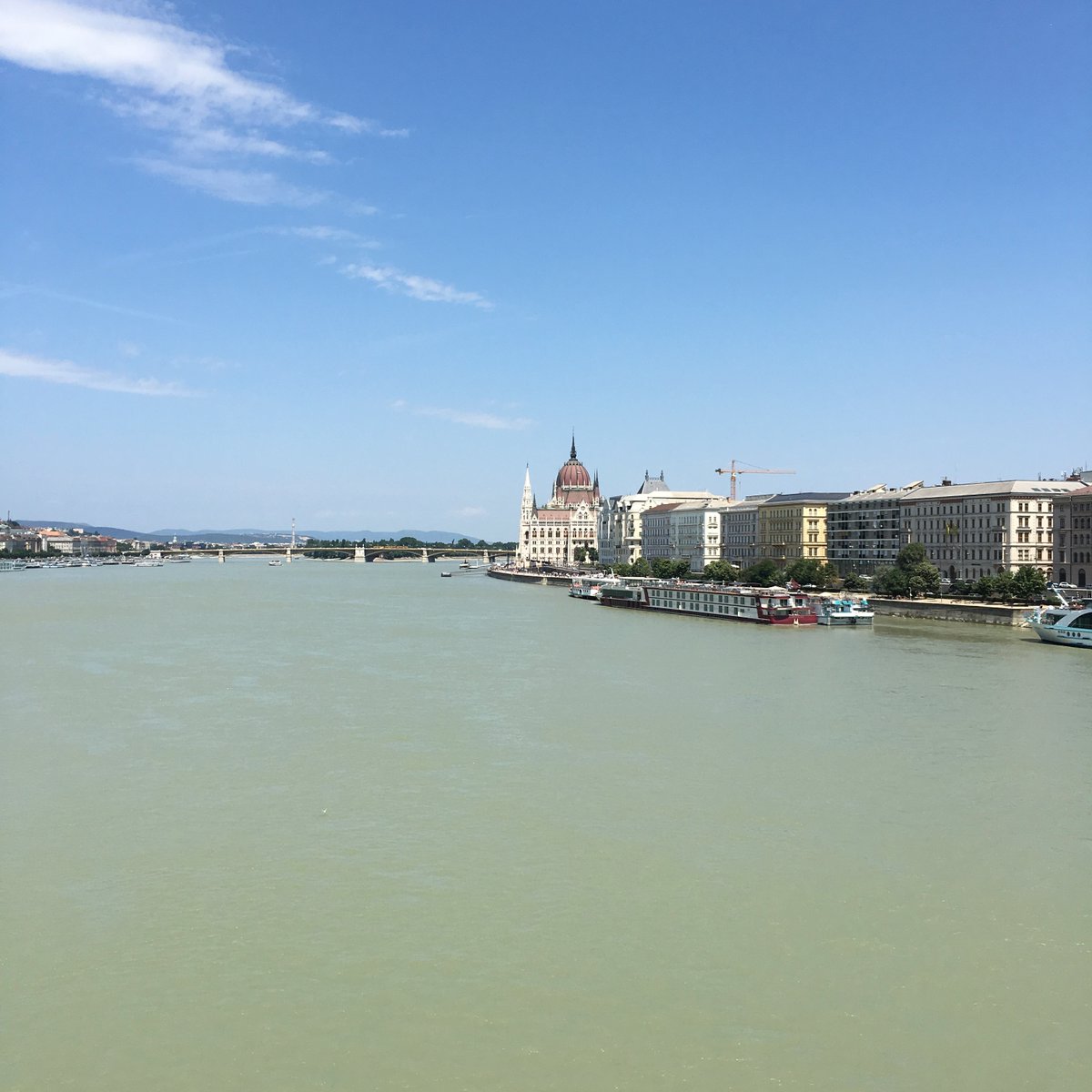 Made it to the Danube! Down the river, you see the Hungarian Parliament building. And then we went to look for lunch....  #theCitybyrail