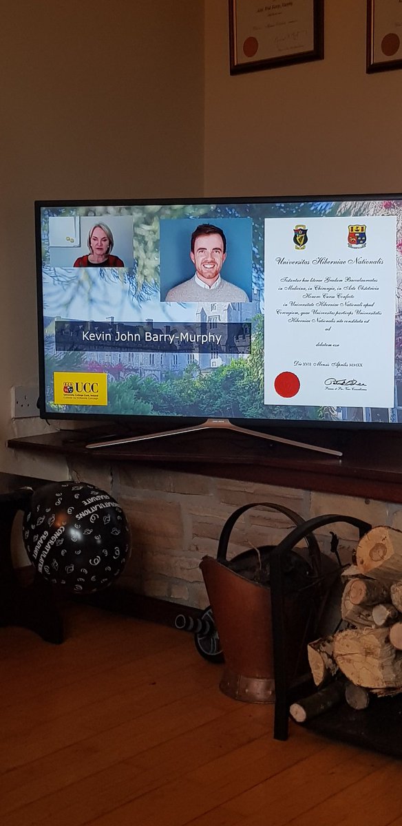aoifebm's tweet photo. Extremely proud of these two today 🥳🥳🥳 Graduated as Medical Doctors today from @UCC @KevBarryMurphy @maddycreads @UCCMedHealth @UCC_Medicine @uccconferrings @LeoVaradkar @SimonHarrisTD @osheaucc 
#UCCMedGrad20
#ClassofCovid https://t.co/kkG1dGIliR