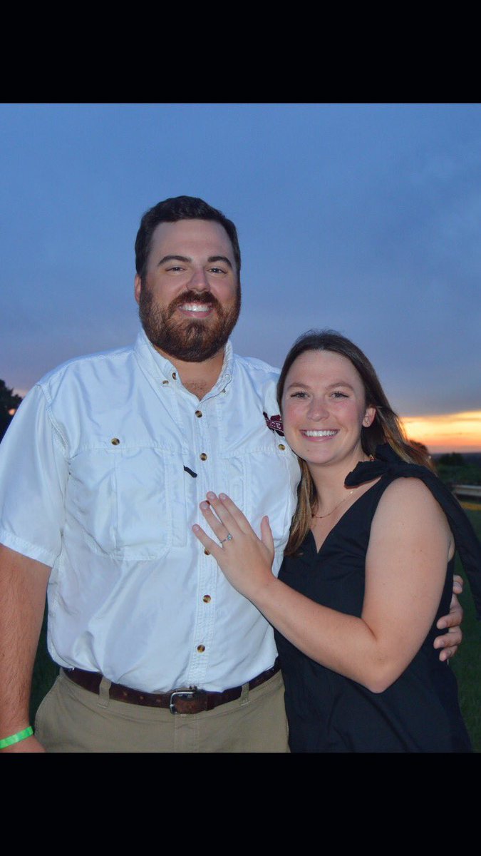 bm__middleton's tweet photo. @BuschBeer our wedding was pushed back to October 10,2020 due to the Rona. Plz send beer so he can put the beer $$ towards the wedding #BuschWeddingGift #Sweepstakes https://t.co/3xwCQWONC8