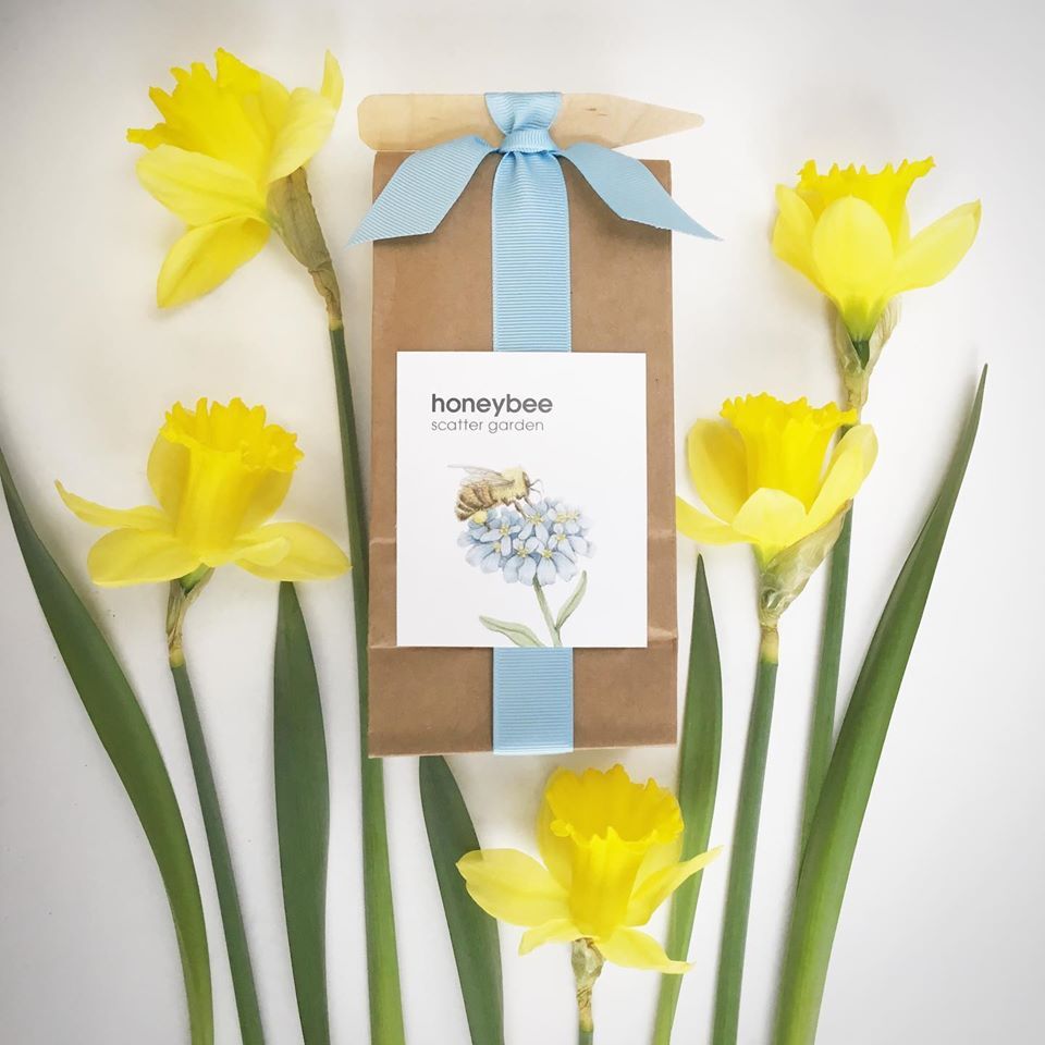 helloabound's tweet photo. Potting Shed Creations believes that people build better products than machines. Their 'garden in a bag' products are a full grow kit in a leak proof bag that allow you to start your plants indoors where they'll be safe from the elements. 
https://t.co/J752TqgMKa https://t.co/DyuxmepDmk