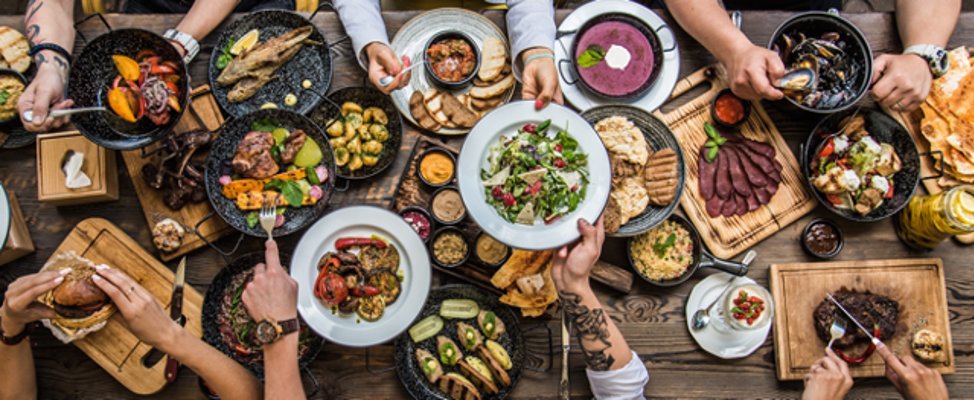 Pass the STEM, please!
Engage your family in STEM conversations over dinner. Learn more in this recent Family STEM blog post:

blogs.oregonstate.edu/oregoncoastste…

(licensed image: Shutterstock)