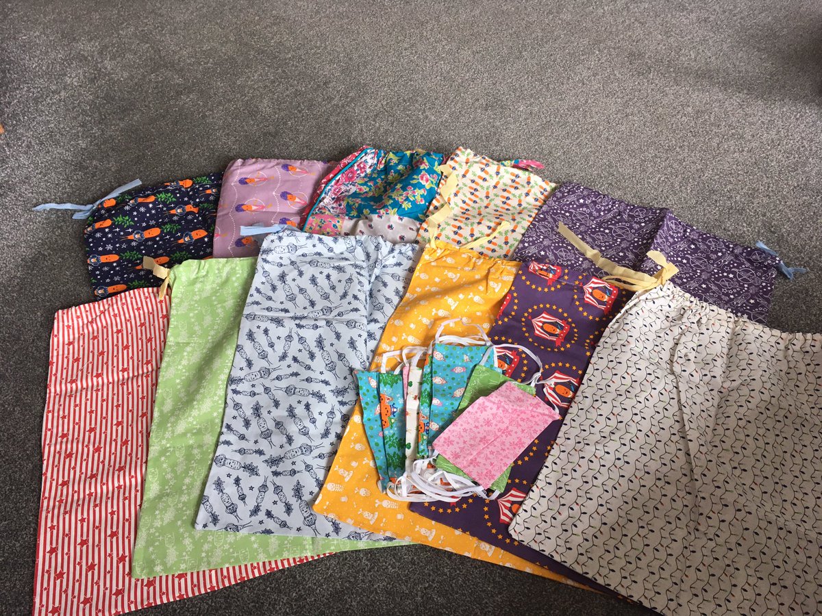 AmyTVN's tweet photo. My friends amazing mum has made these for staff @nhsuhcw #howfabulous #uniformbags @UHCWCharity - where hasn’t had any yet?? https://t.co/giYAZy9eoX