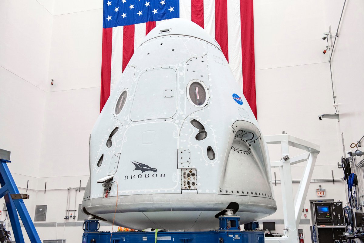 Commercial_Crew's tweet image. Human spaceflight is returning to America! 🇺🇸🚀

On May 27, @NASA astronauts @AstroBehnken and @Astro_Doug will launch on @SpaceX's #CrewDragon spacecraft from @NASAKennedy for the Demo-2 mission. #LaunchAmerica

💻: go.nasa.gov/3evX7T6