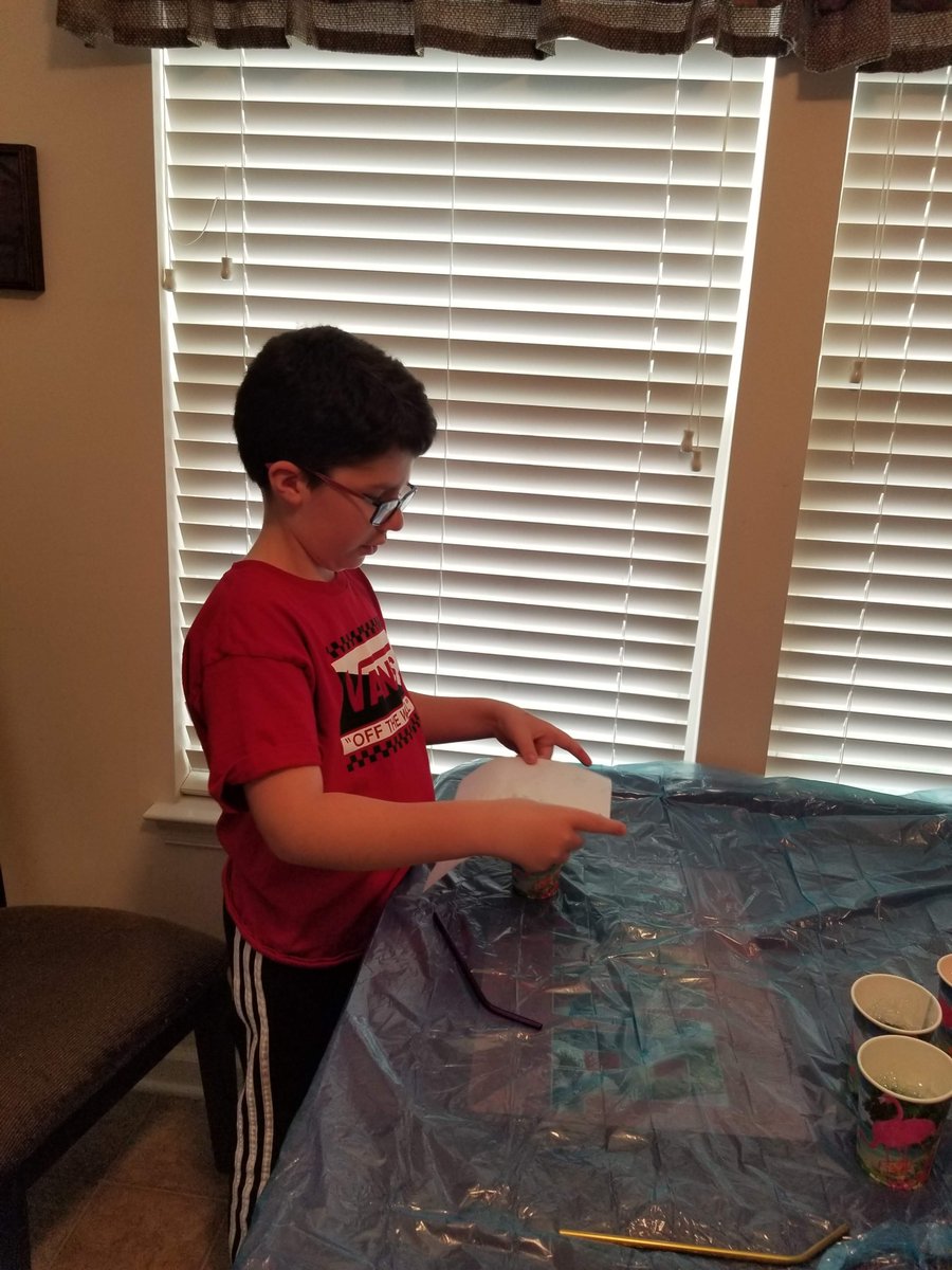 Marley264's tweet photo. Ryan from Mrs. Ragan's 4th grade class loved Mrs. Mineo's "bubble art with food coloring".  Patience ran out and it turned into "painting art with food coloring".  Ryan can't wait to make birthday and greeting cards for family members tomorrow!  @CardinalRidgeES @Dr_M_Adejumo https://t.co/rKnnKHhA56