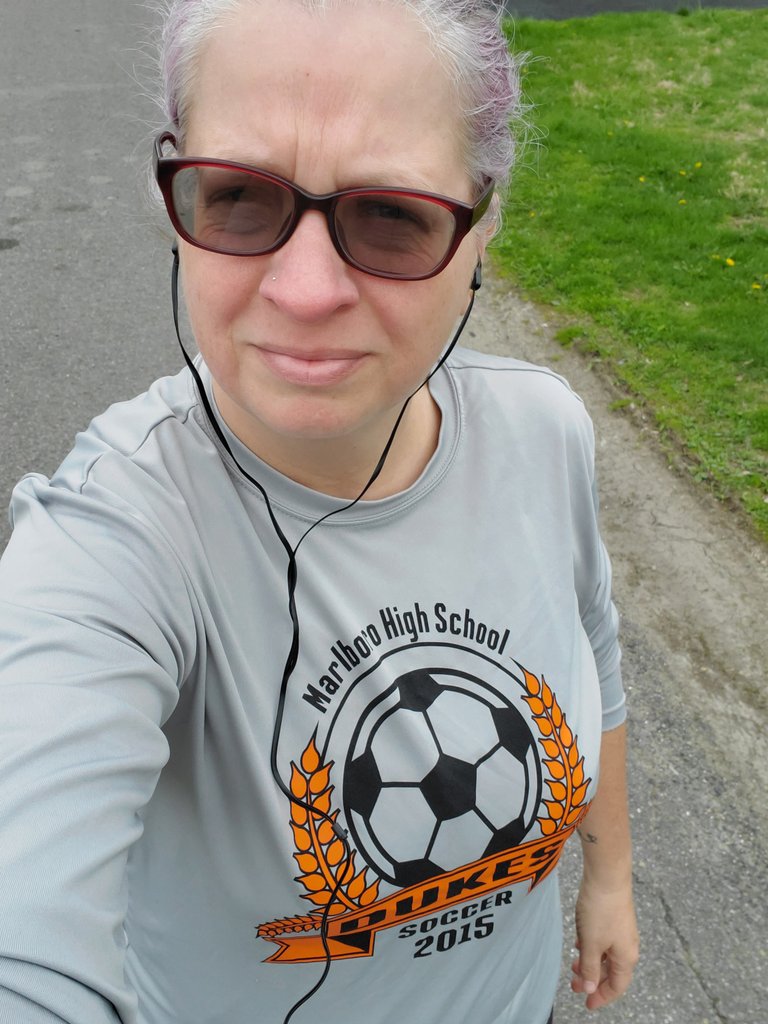 TBKluge1970's tweet photo. MCSD SPIRIT WEEK! MARLBORO DUKES PRIDE! Throwback to 2015 soccer season with my son's old warm up while heading out for a run.
@GoMHSDukes @marlborosd #mhswegotthis #DukesStrong https://t.co/PxWr5YZeB4