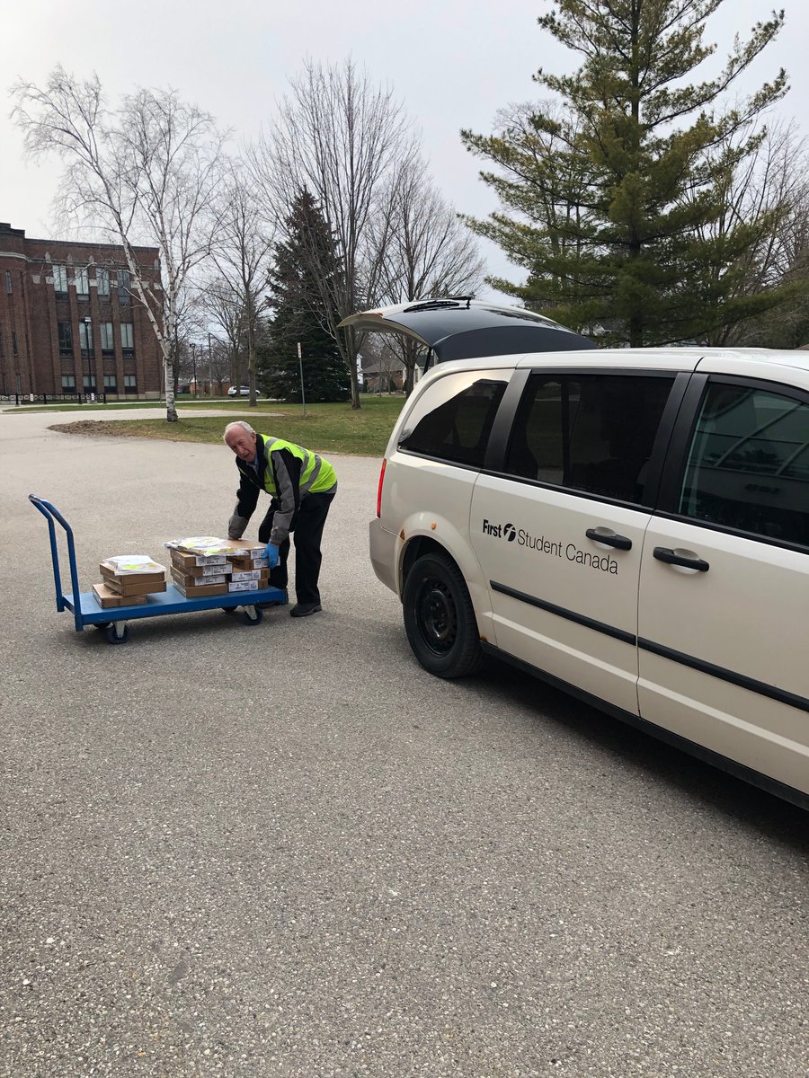 yourschools's tweet photo. A HUGE thank you to our bus partners from Newry Bus Line, @MurphyBus and @FirstStudentInc. We were able to deliver more devices to our students. #inthistogether https://t.co/eTsV4WbyYI