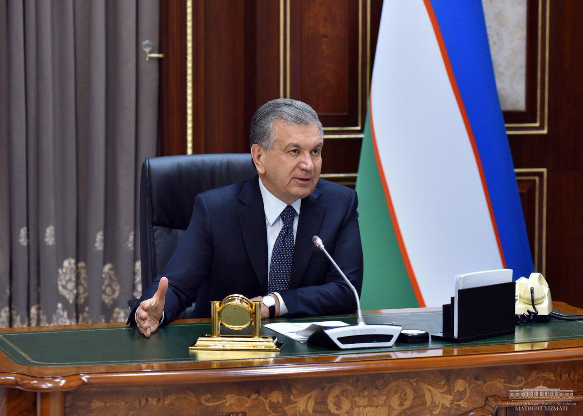 president_uz's tweet photo. Streamlining cooperation with int’l financial institutions to combat the pandemic discussed at a meeting held by President Shavkat Mirziyoyev.
#Mirziyoyev #Uzbekistan #publichealthcare #coronavirus #pandemic #containment #mitigateimpact #internationalcooperation https://t.co/Jb2H5ymVNa
