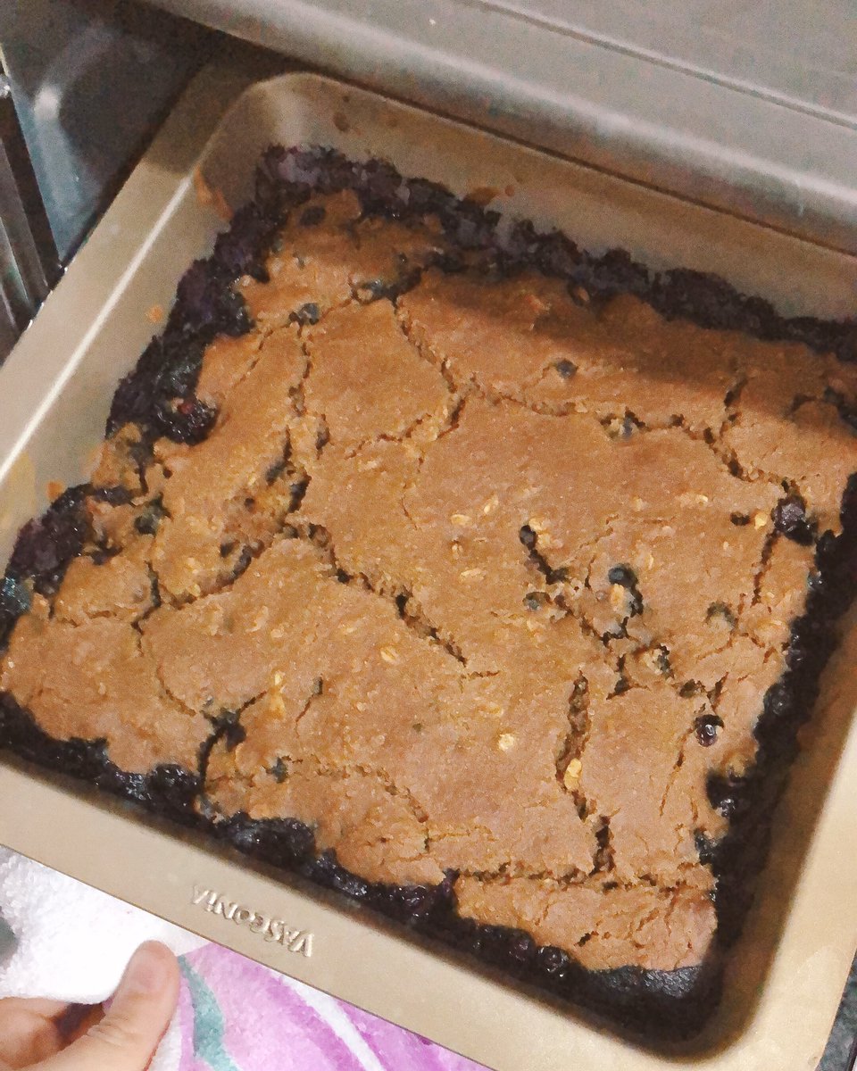 edythayon's tweet photo. Ya hice el Blueberry Cobbler de mi @SaschaFitness que cooosa!!  💜siguiendo también el tip con helado de vainilla (sugar free) 🍨 match perfecto!! Espero la creación de receta la próxima semana Sascha! 😜😘😘 besos desde 🇲🇽 https://t.co/Ip7Traw89E