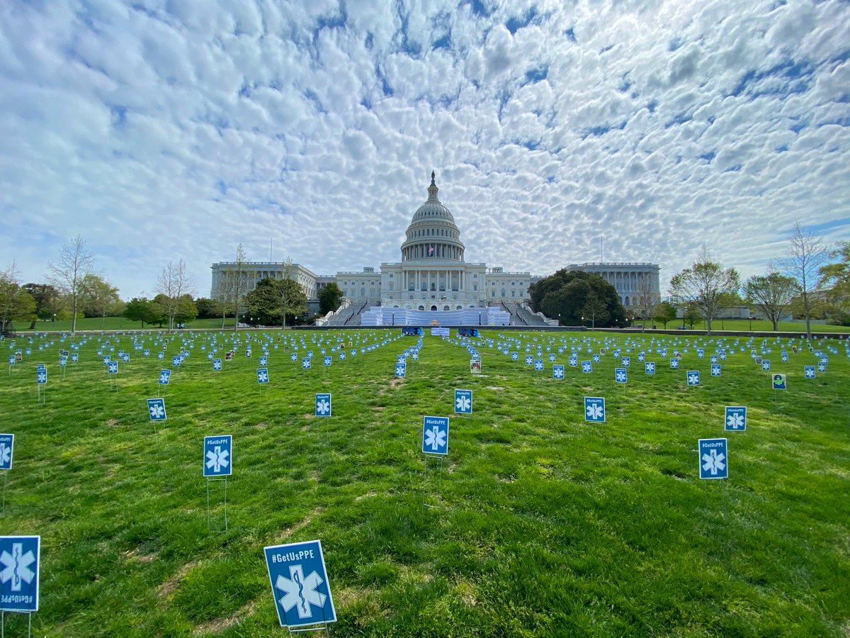 DrDenaGrayson's tweet image. OMG...at the US Capitol:

Each sign represents 1 of 18,000 healthcare workers on the frontlines who are *pleading* for personal protective equipment.

Yet @realDonaldTrump *still* hasn't invoked the #DefenseProductionAct to ramp up #PPE production.🤬

#GetUsPPE #PPENow #SendPPE