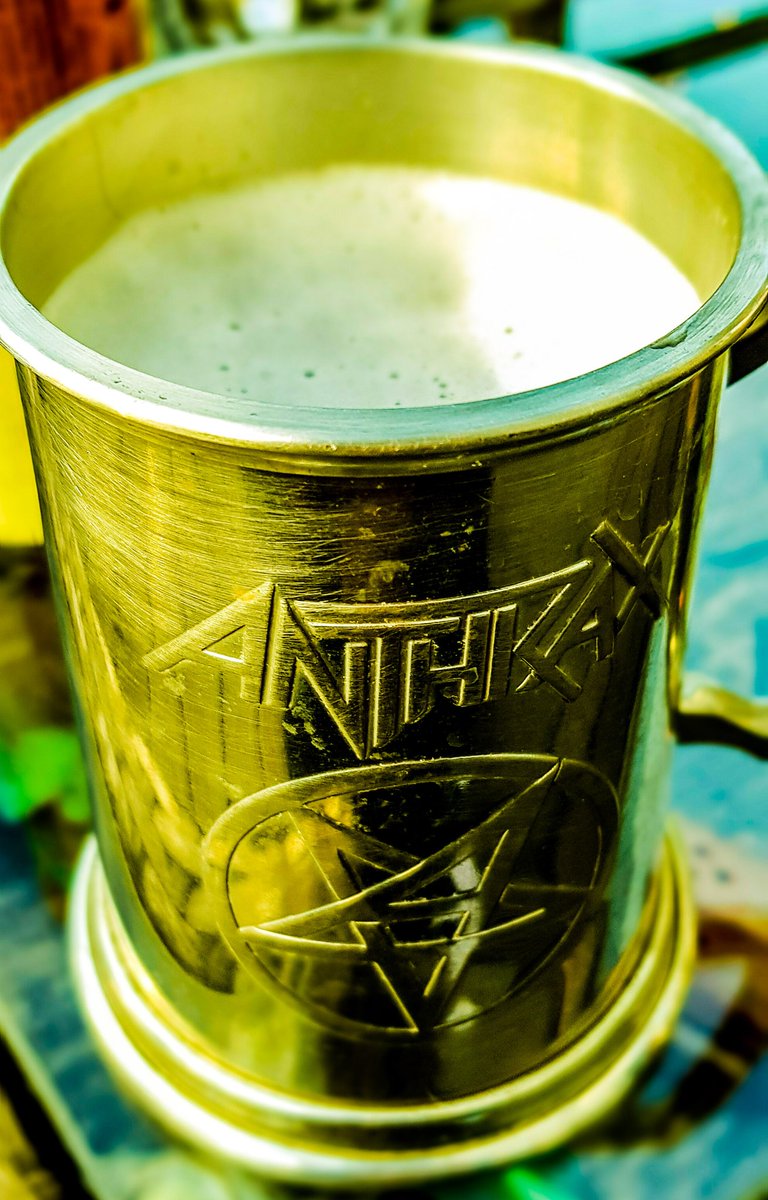 Zielony666's tweet photo. Zdrowie Ekipo !!! #piątunio #Anthax #BeerMug https://t.co/BeUoWVG8zl