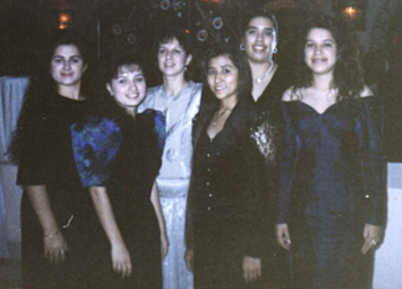 GPhiO1991's tweet photo. Our Founding Mothers, 6 D.I.V.I.N.A.--six women with a dream to create a space for Latinas at Indiana University. 29 years later we have expanded across state lines with sisters living and learning across the country and abroad!

#gphioturns29 #gammaphiomega #gphio1991 #gphio https://t.co/XWMOTfxebC