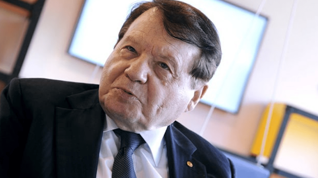 asiatimesonline's tweet photo. Professor Luc Montagnier, co-discoverer of the AIDS virus, says the new coronavirus is the result of a lab accident #LucMontagnier #AIDSvirus https://t.co/ZAADDLDZGd https://t.co/95loA9KVFi