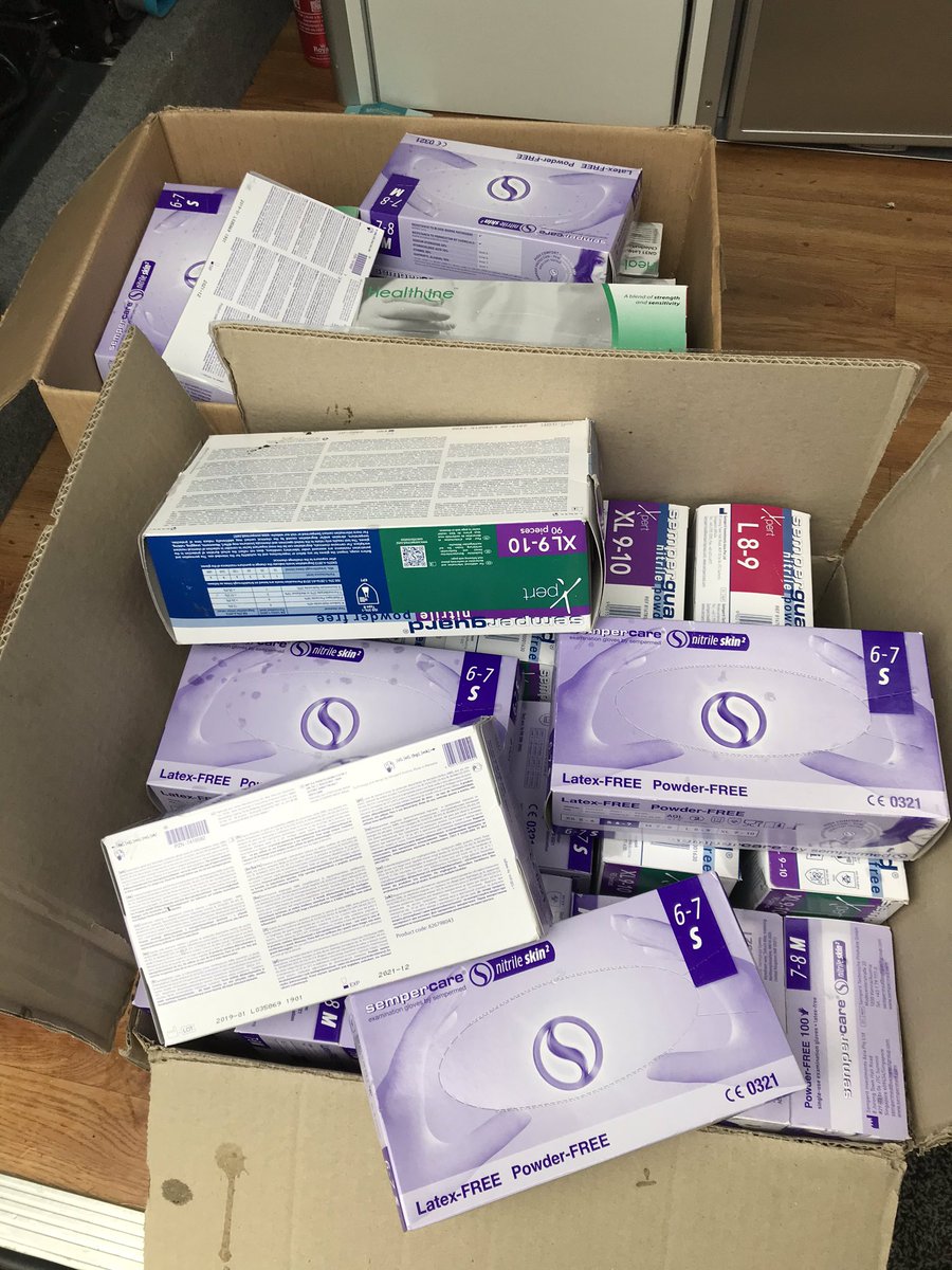 DrSiFryer's tweet image. @UoGCASES from @uniofglos doing our bit today; dropped off 3000 pairs of disposable gloves for @gloshospitals. We hope it helps our amazing #NHS staff a little. #Covid_19 #coronavirus #NHSCovidHeroes