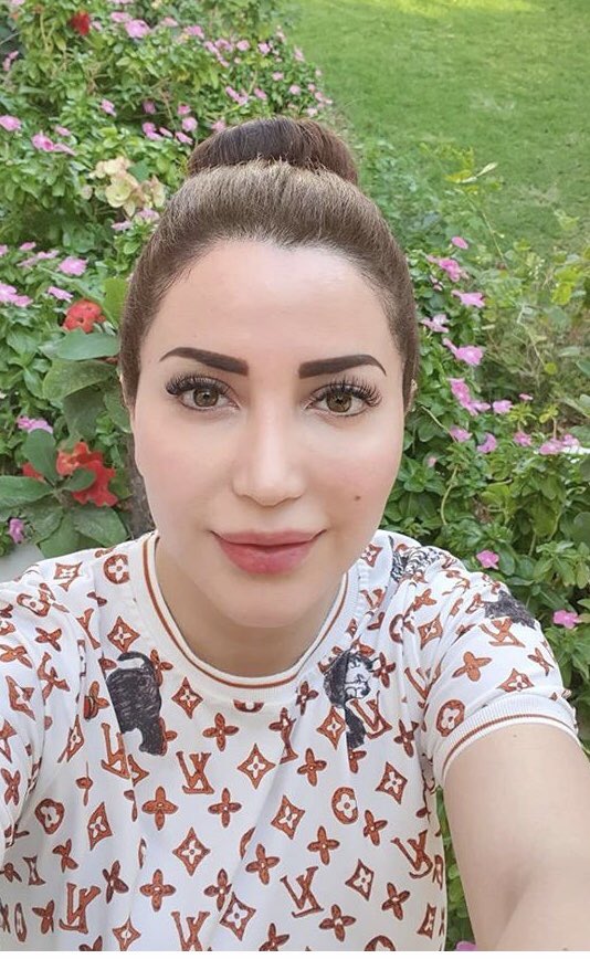 th12_mn's tweet photo. يازين ذا الوجه الحلو صورك ومقاطعك ذي الفتره عباره عن حياة وتغذيه بصريه♥️♥️♥️♥️🥰 #نسرين_طافش @NESREENTAFESH https://t.co/sSX3jRQzxu