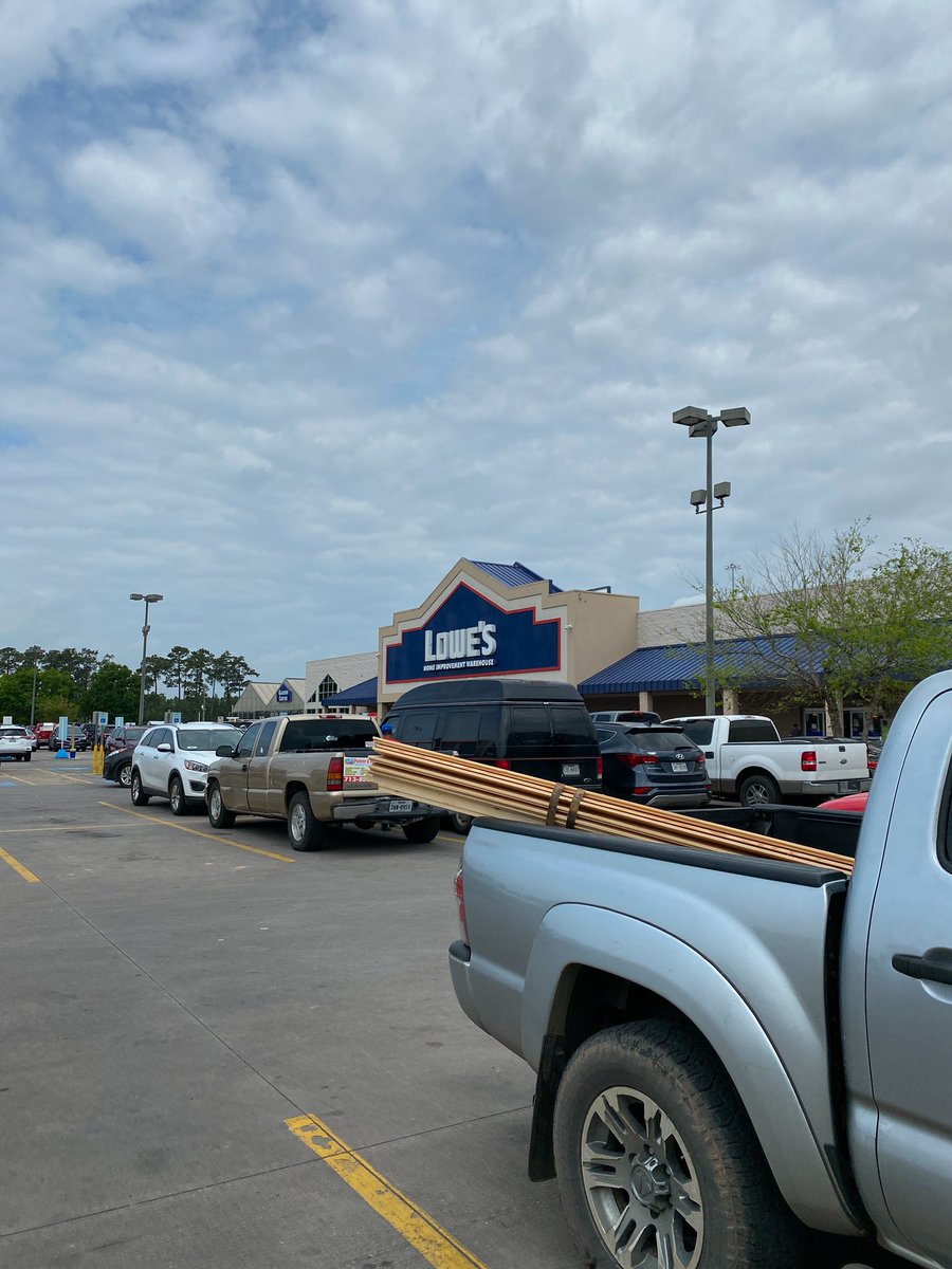 Acenith's tweet image. At #Lowes waited 20 minutes and asked twice for someone to help us with Sheetrock stacked at least 10’ high.  Frustrated!!! Heading to Home Depot now.