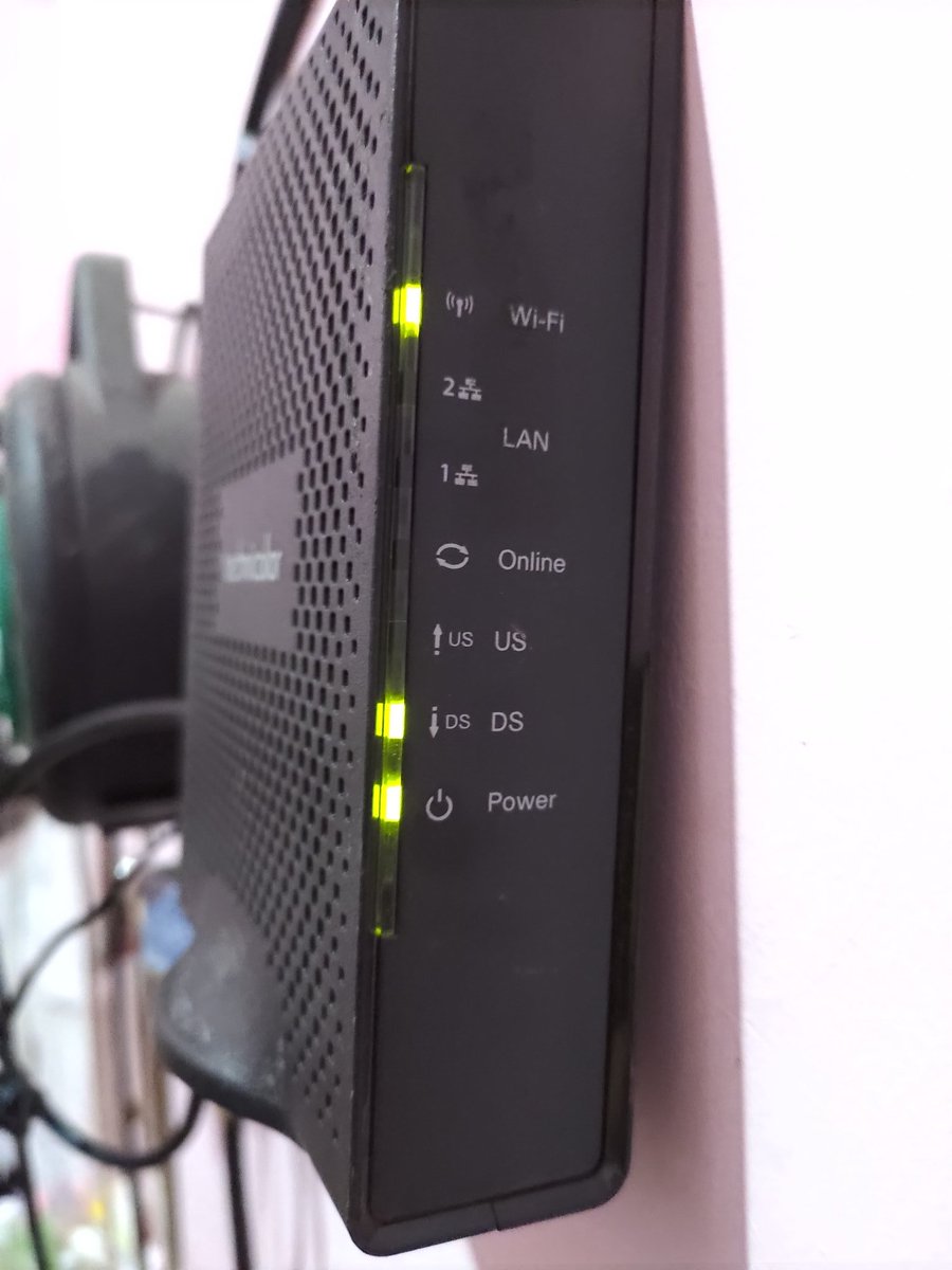 halo <a href="/FirstMediaCares/">firstmediacares</a> mohon di cek id 11448179 tidak bisa online . Sudah restart modem. Sudah refresh by cek.firstmedia.com. tetap tidak bisa. Telpon cs katanya mau dihubungi lagi. Tolong segera diperbaiki. Respon