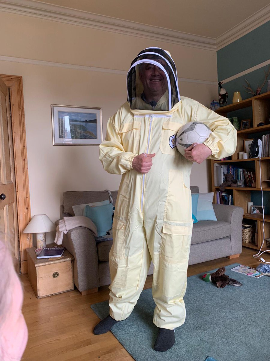 eco_dad_ecosse's tweet photo. @BTFC07 Thursday no1 club possible attended. @MarkGrant19 @allan_todd he is a keeper. Thanks to @BBwearLimited for my new outfit. https://t.co/wQSQlPhrLX