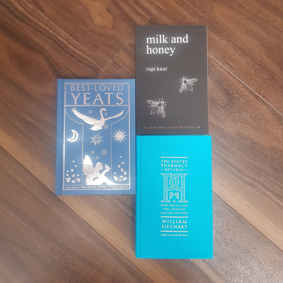 If you are struggling to concentrate on reading maybe try some poetry? Just three of the titles we have in stock

#bookshoplife #irishbookshop #readingtime #maynooth #maynooth