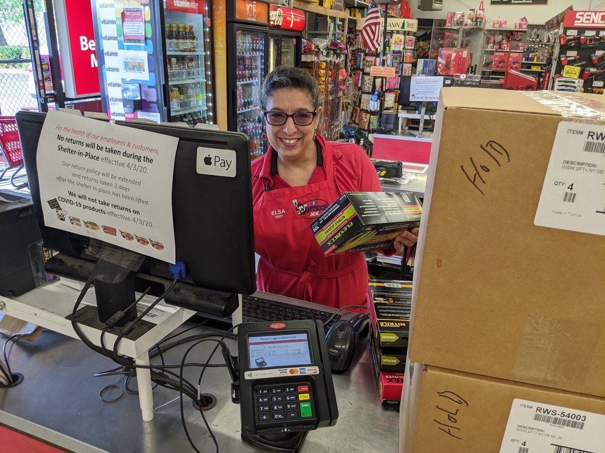 AntiochAce's tweet photo. #Grateful to get a backorder of N95 masks; we immediately took 600 masks out of inventory, to donate to groups we know need them desperately. Here's Elsa with 200 #N95 masks, &amp; boxed gloves to donate to @AdvancePeace via Mom &amp; @MomsDemand helpers. #CalVIP #CALeg #PPE #AceHelpful https://t.co/VS9mXXjqJS