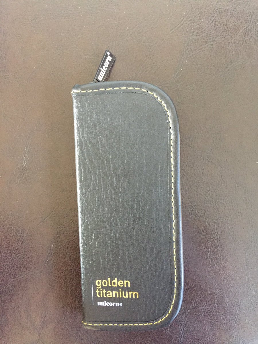 bi_folds's tweet photo. * FRIDAY NIGHT GIVEAWAY *
We have a set of USED MATCH DARTS from @rockstar_13_  including flights &amp; case.
All you have to do is LIKE &amp; RETWEET this. The WINNER 🥇 will be chosen at random this SUNDAY Afternoon........GOOD LUCK 🎯 https://t.co/JouFhN53lP