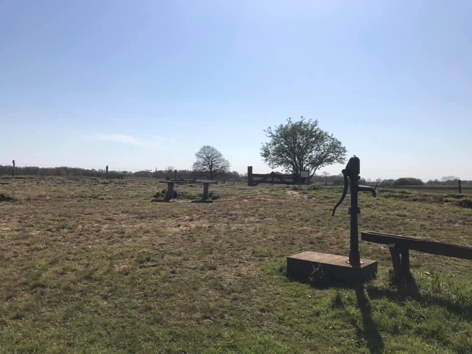 ErwinNyhoff's tweet photo. Heerlijk gewandeld vandaag. Back to the Roots. Hessum, mijn geboortegrond en down to the river..... #hessum #roots #myhometown #downtotheriver #theriver #springsteen #birthground #geboortegrond #wandelen #strolling #walking #dalfsen https://t.co/sbpail1rM9