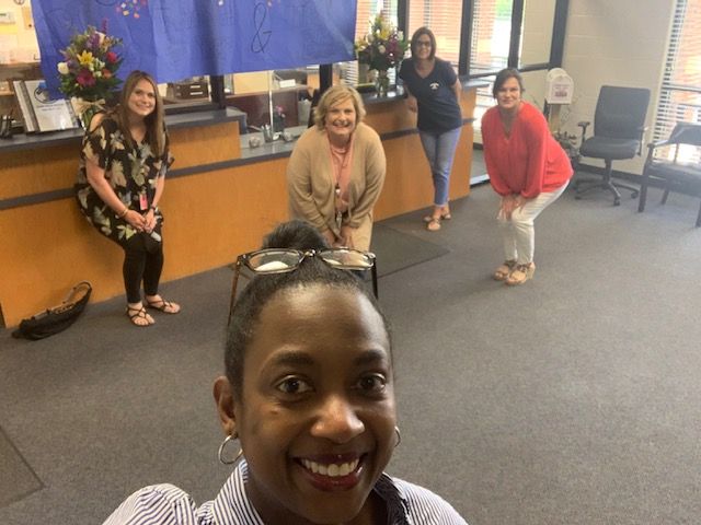 ABCES_Tift's tweet photo. CONGRATULATIONS TO MRS. LORI BARGERON AND MRS. JILL HAMAN!!! THEY ARE ABC 2020 TEACHER OF THE YEAR AND TRUE BLUE WINNERS! WE LOVE YOU! #4theT https://t.co/r4lzroc3vu