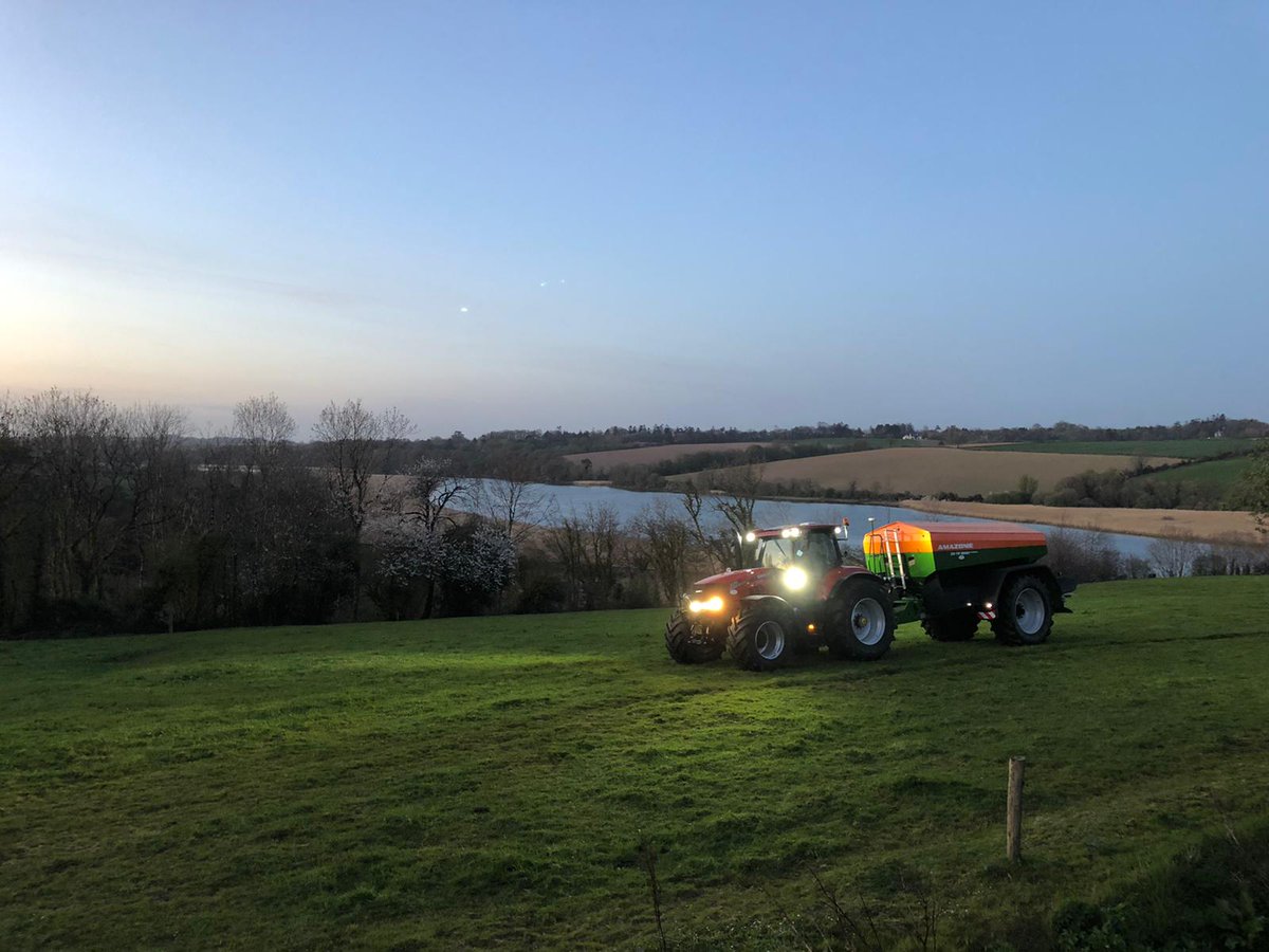 targetfert's tweet photo. #SilageSeason is fast approaching and many of our customers are getting fertiliser out on silage ground. 15-3-20 +S was being spread by one of our customers earlier this week #grassgrowth #fertiliserapplication #ProtectYourTarget https://t.co/EJppq18pCJ