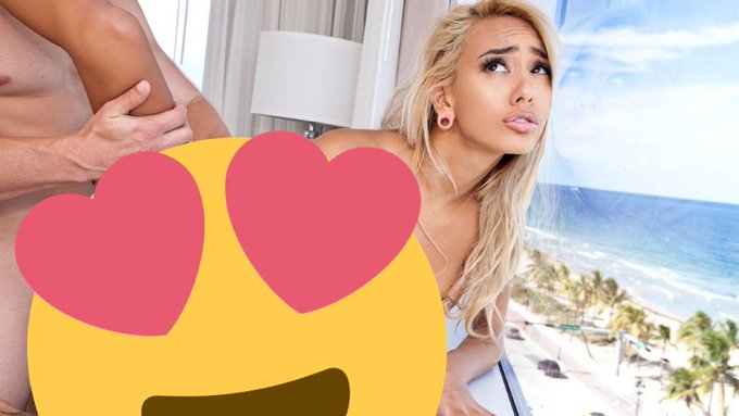 me at 20ish but y&rsquo;all knew https://t.co/VaYt8ZLqWr